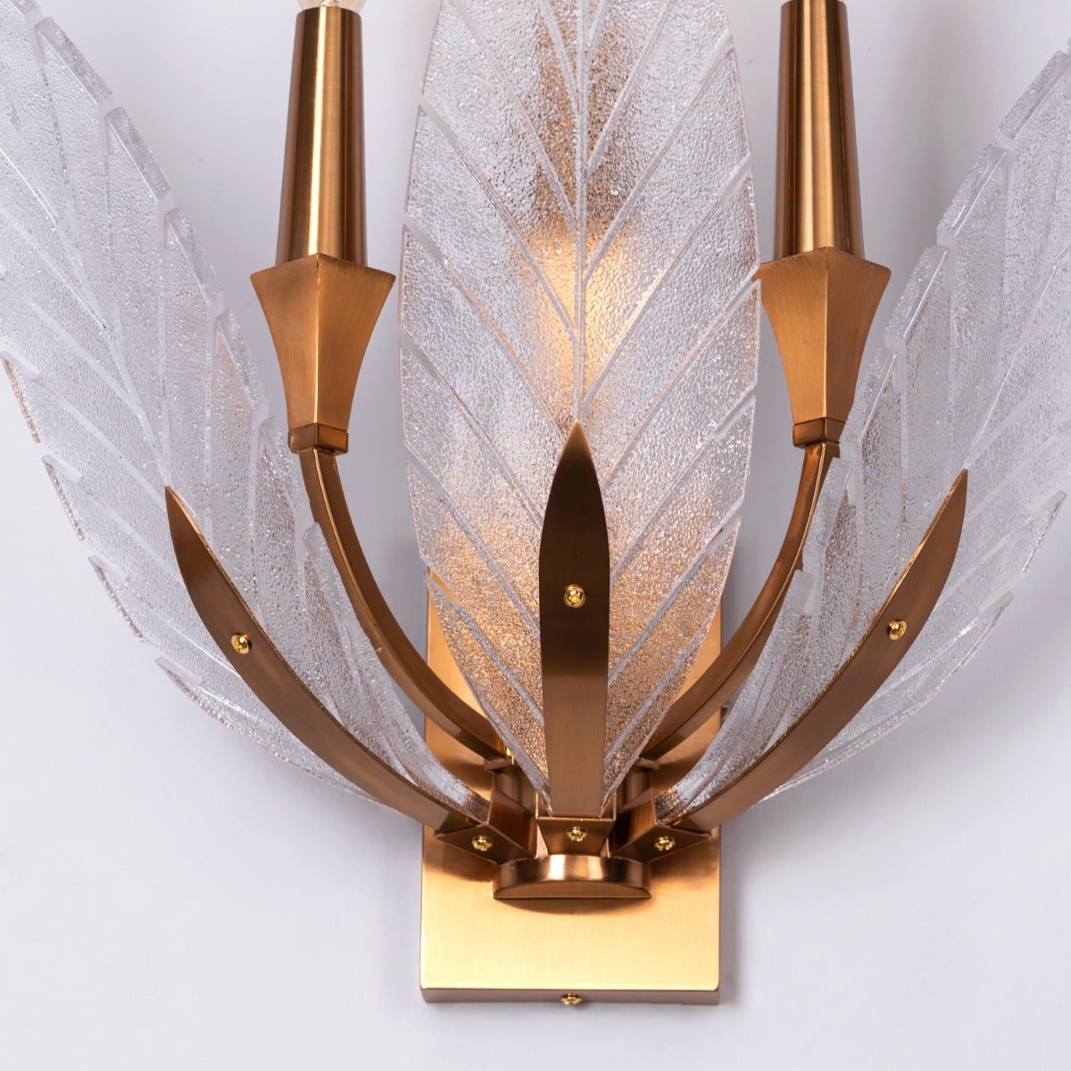 Trance (Medium, Gold) Glass Wall Light