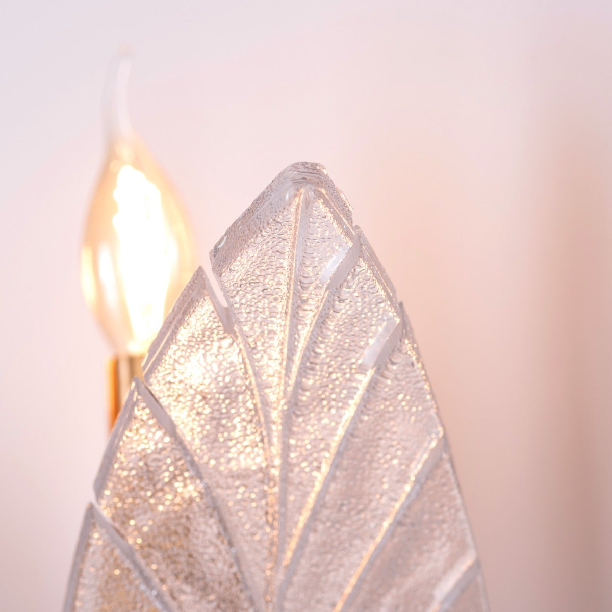 Trance (Medium, Gold) Glass Wall Light